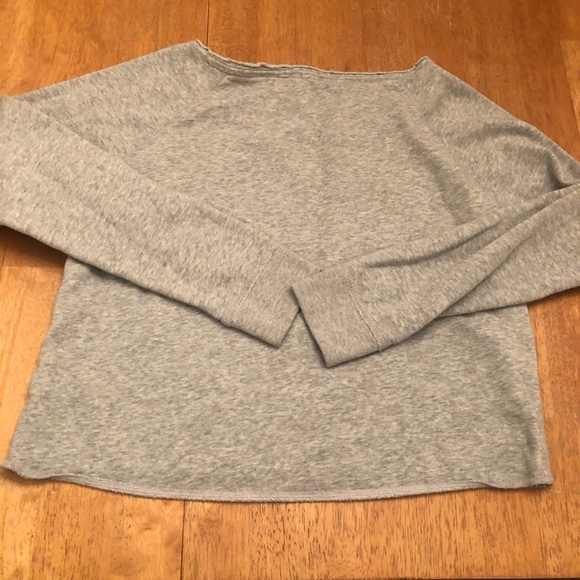 Aeropostale grey crop sweatshirt heart graphic L - Picture 2 of 8